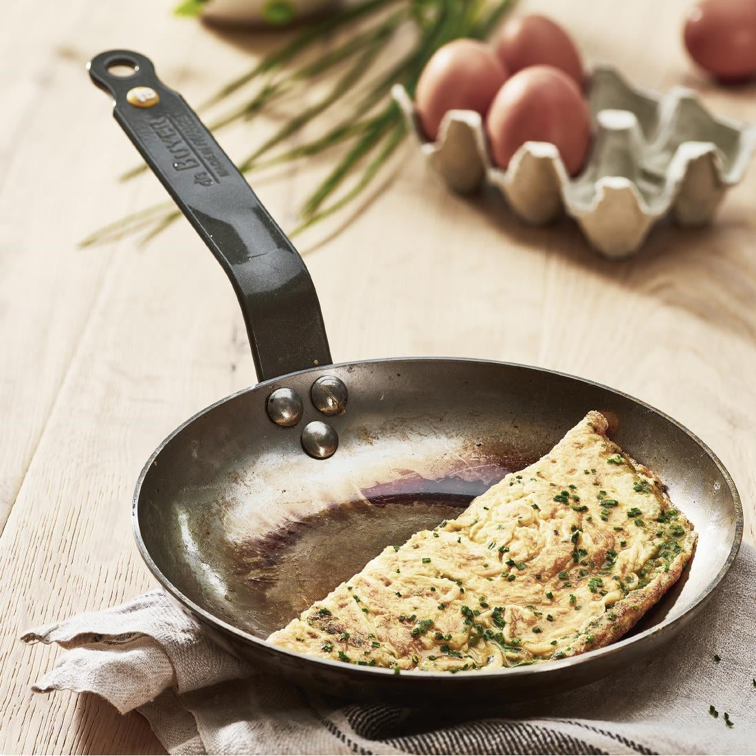 HZ604 - De Buyer Mineral B Omelette Frypan 20cm