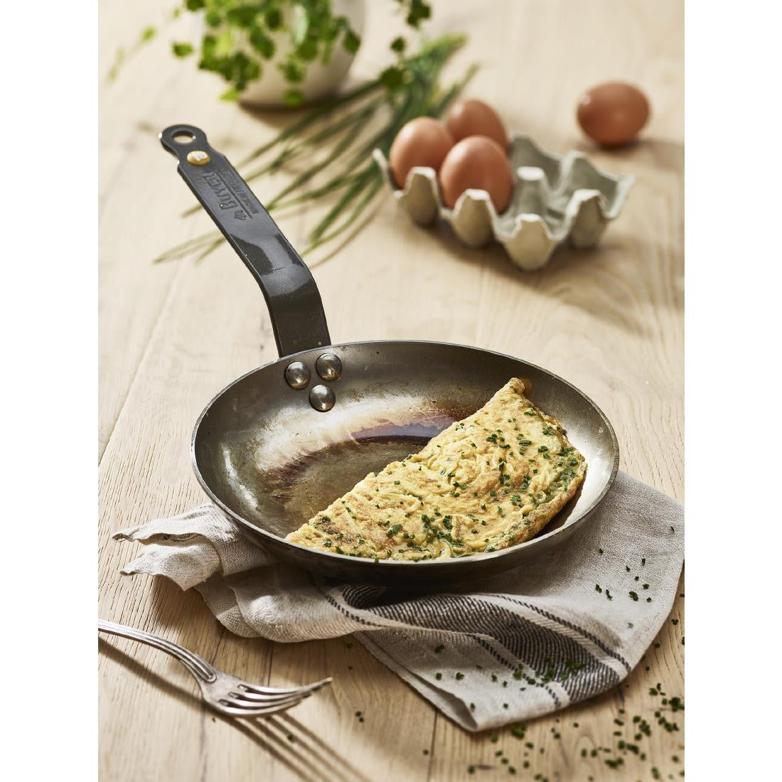HZ604 - De Buyer Mineral B Omelette Frypan 20cm