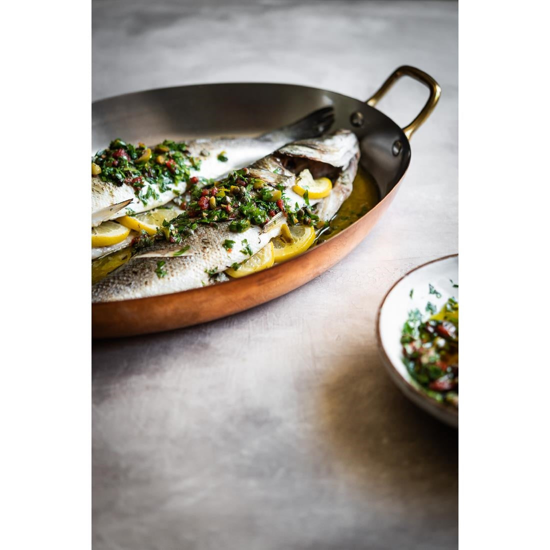 HZ641 - De Buyer Inocuivre Oval Dish with Brass Handles 32cm