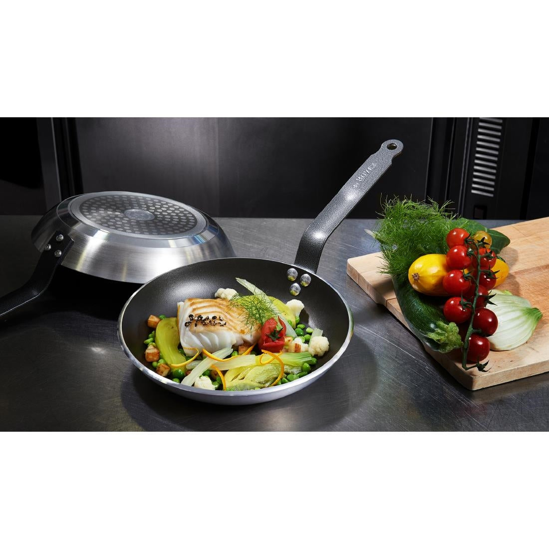HZ653 - De Buyer Non-Stick Choc Resto Induction Frypan 20cm