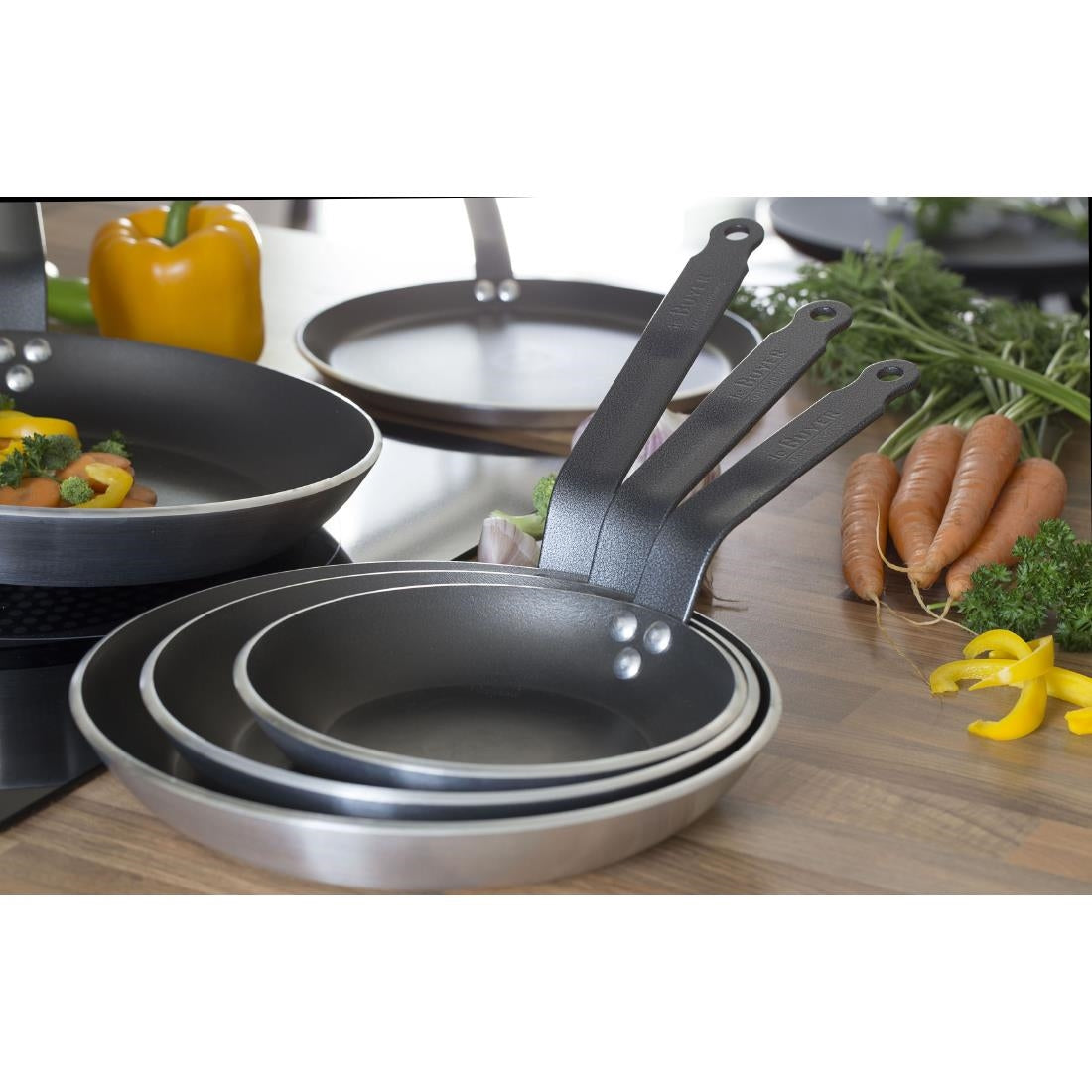 HZ653 - De Buyer Non-Stick Choc Resto Induction Frypan 20cm