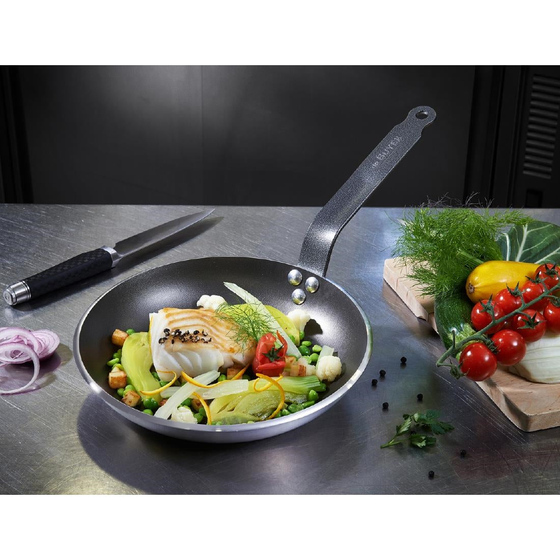 HZ653 - De Buyer Non-Stick Choc Resto Induction Frypan 20cm