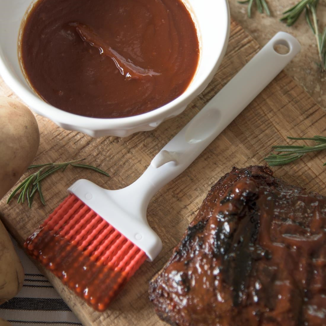 HZ869 - Sparta Silicone Basting Brush Red 3"