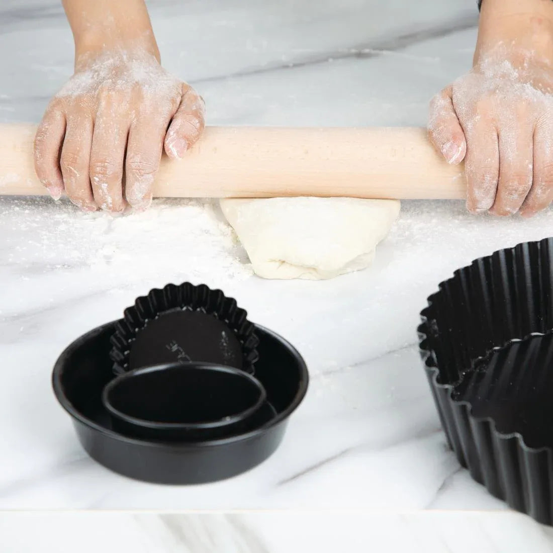 J102 Vogue Wooden Rolling Pin 18" - JD Catering Equipment Solutions Ltd