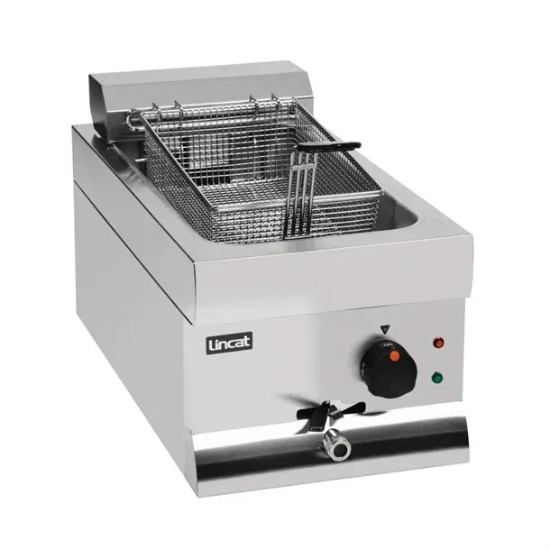 J536 Lincat Single Tank Single Basket Countertop Electric Fryer DF33 3.0kW - JD Catering Equipment Solutions Ltd