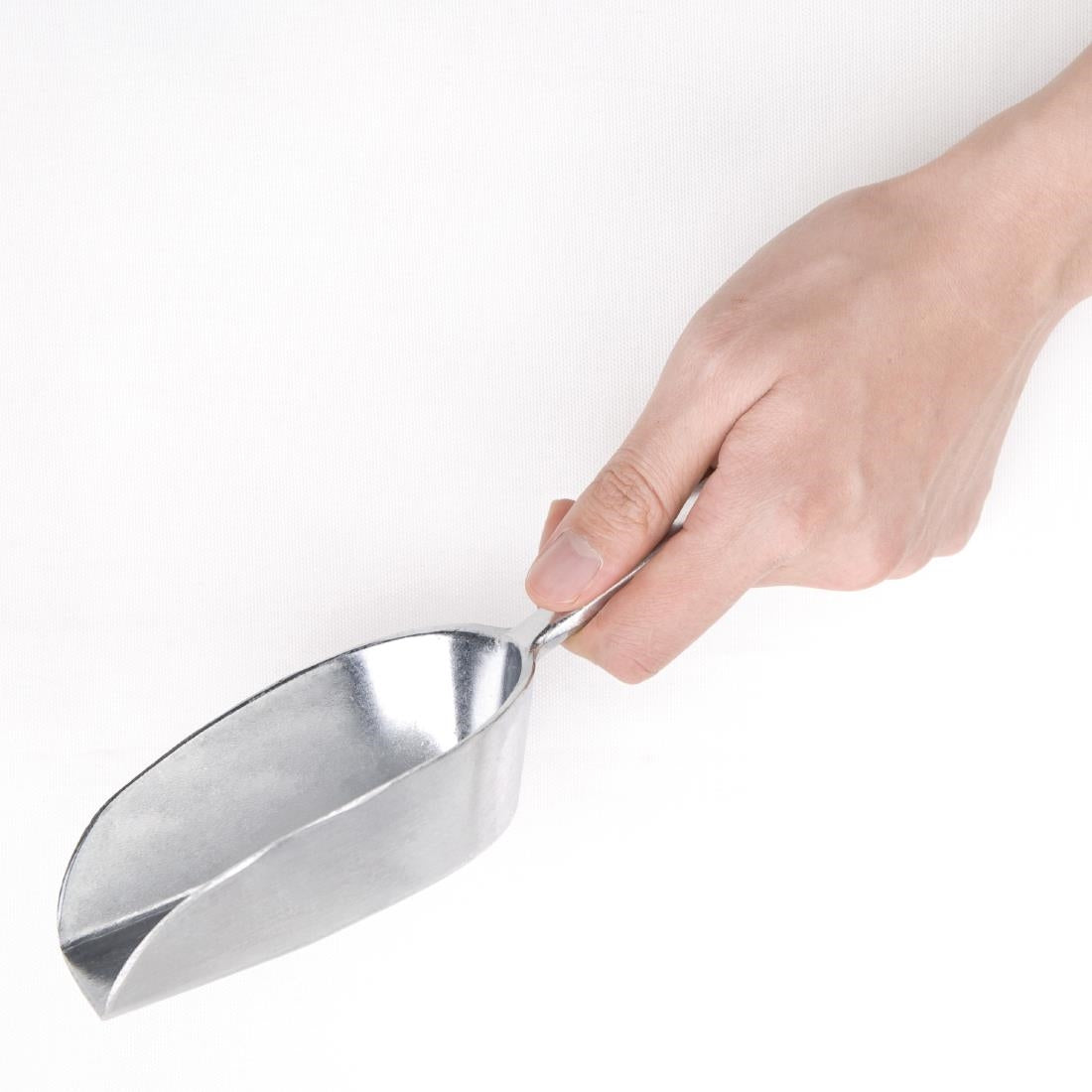 J812 Vogue Aluminium Scoop 130ml - JD Catering Equipment Solutions Ltd
