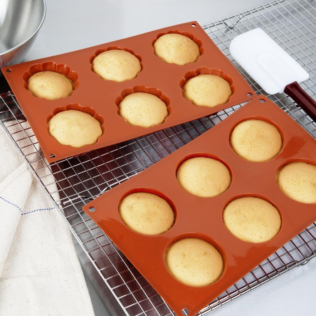 JA310 Vogue Silicone Brioche Mould - 6 Cup