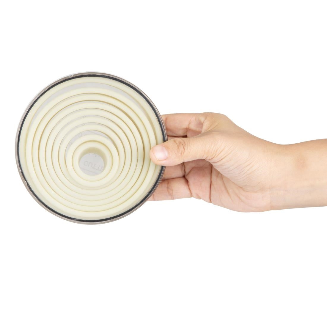 JA522 Vogue Plain Round Nylon Pastry Cutters (Pack 9)