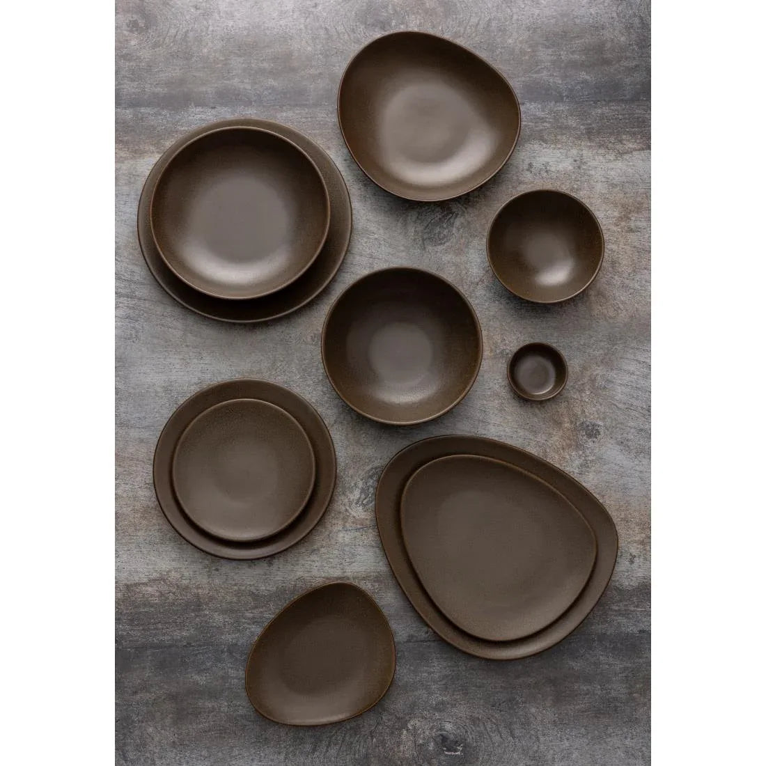 JA550 Olympia Ember Mahogany Coupe Plate - 275mm 11" (Box 4)