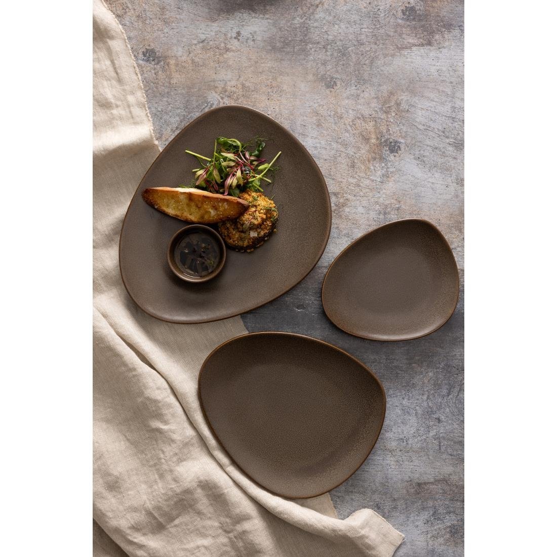 JA558 Olympia Ember Mahogany Triangle Plate - 250x207mm 10" (Box 6)