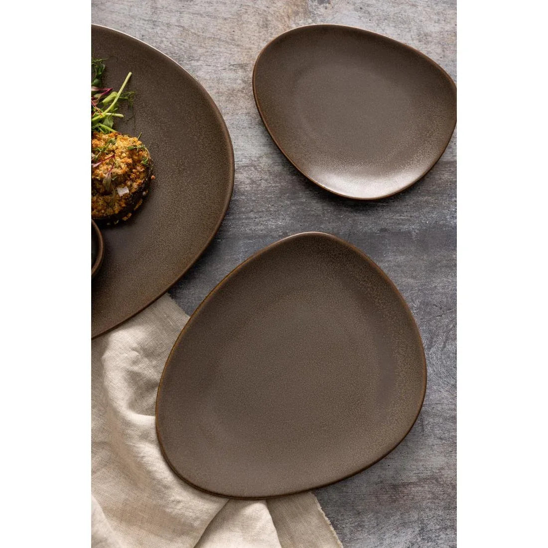 JA559 Olympia Ember Mahogany Triangle Plate - 190x160mm 7 1/2" (Box 6)