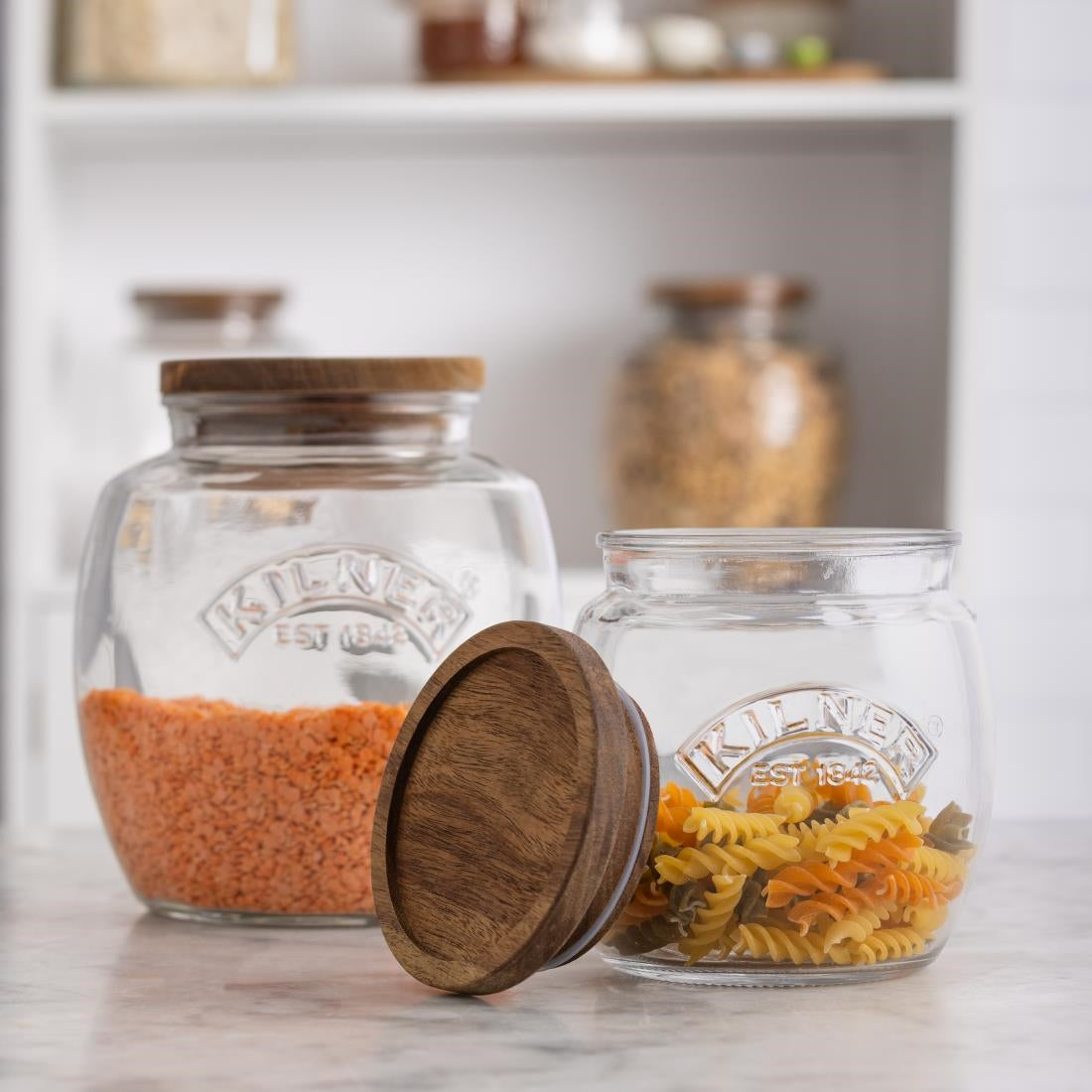 JA604 - Kilner Universal Jar with Acacia Wooden Lid 2Ltr