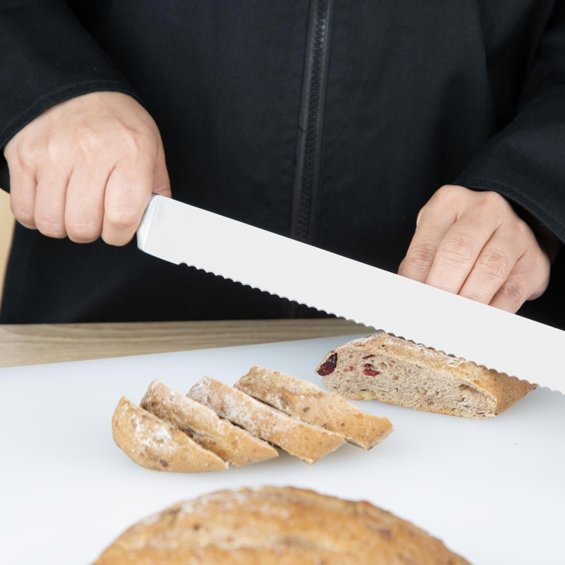 Vogue Soft Grip Serrated Slicer 30cm