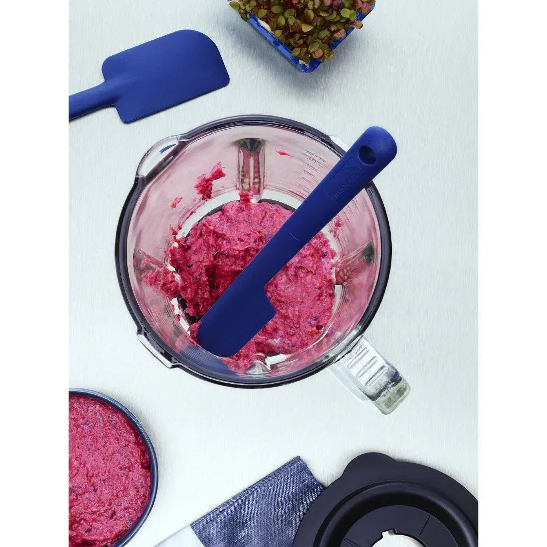 JC920 Deglon Stop Glisse Maryse Blue Heat Resistant Spatula - 9 4/5"