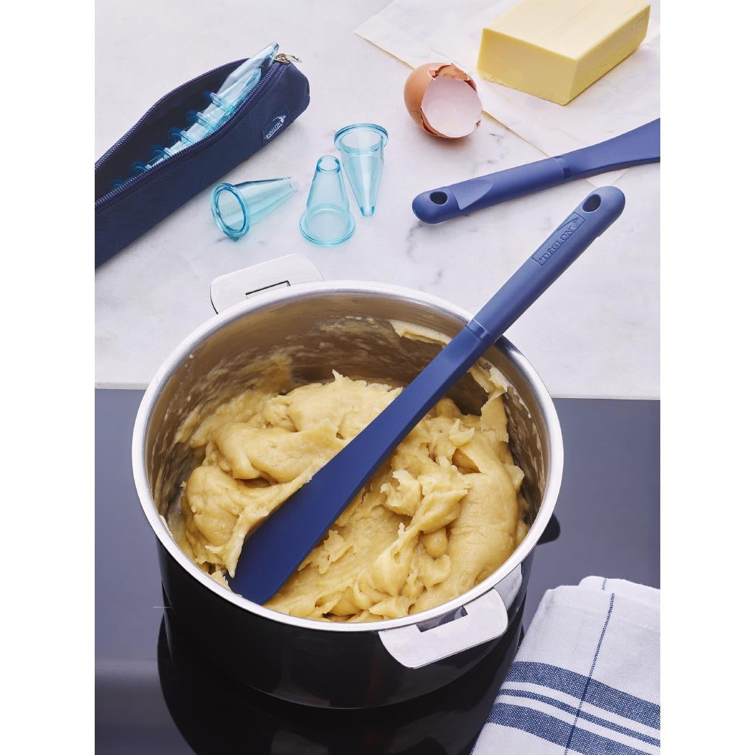 JC924 Deglon Stop Glisse Rigid Blue Heat Resistant Spatula - 12"