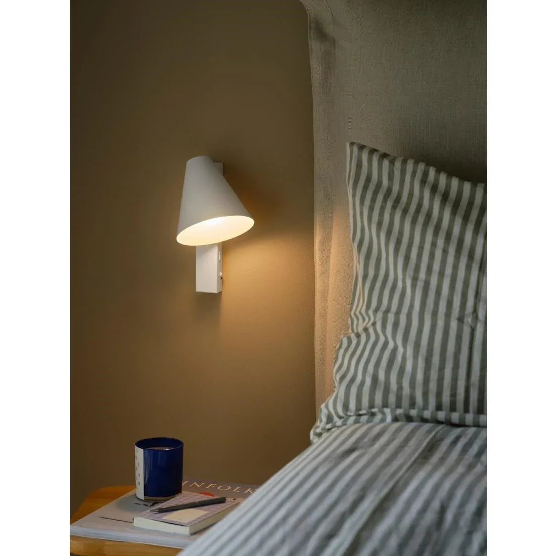 JE870 Nordlux Wilmer Indoor Wall Light White (Direct)