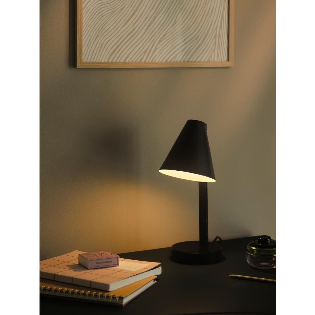 JE871 Nordlux Wilmer Indoor Table Lamp Black (Direct)