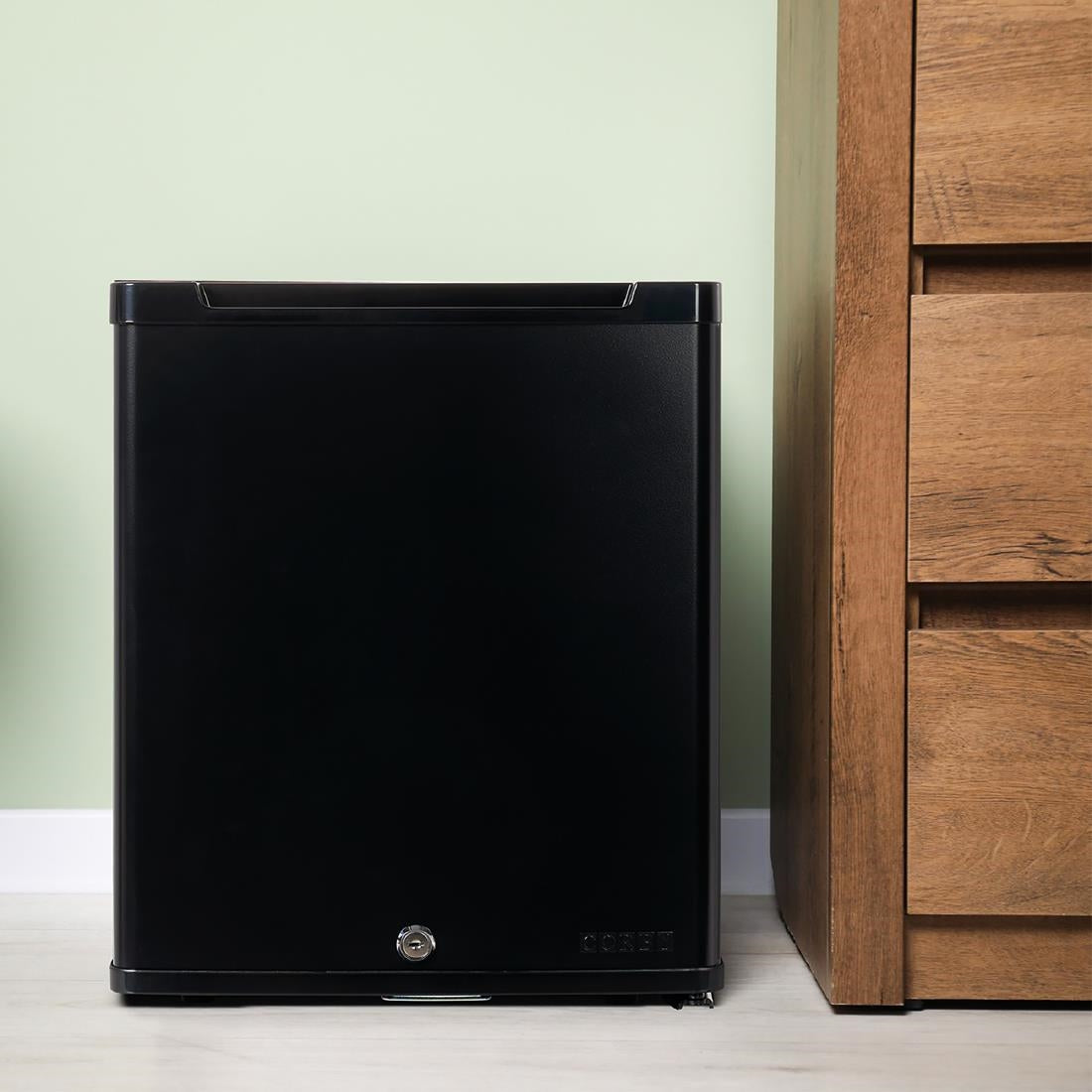 JK007 Corby Eton 20L Solid Door Minibar (Direct)