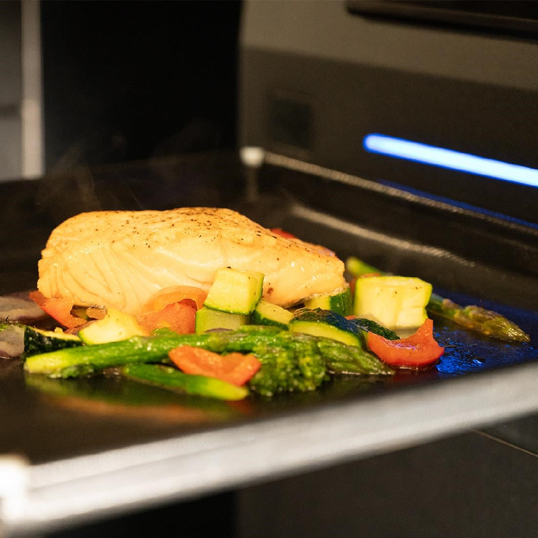 Pratica Fit SM Single Mag Black High Speed Oven