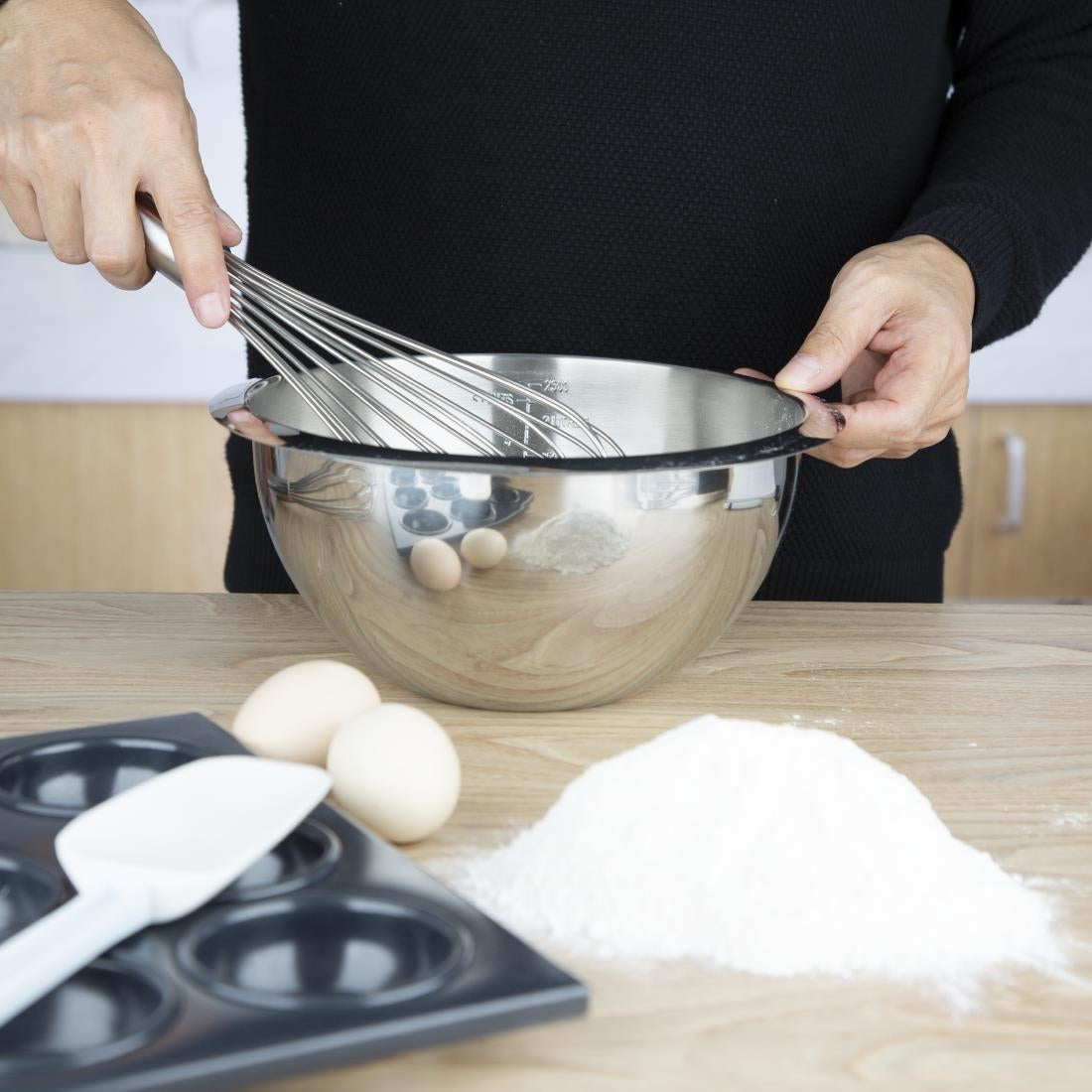 K547 Vogue Heavy Whisk 14"