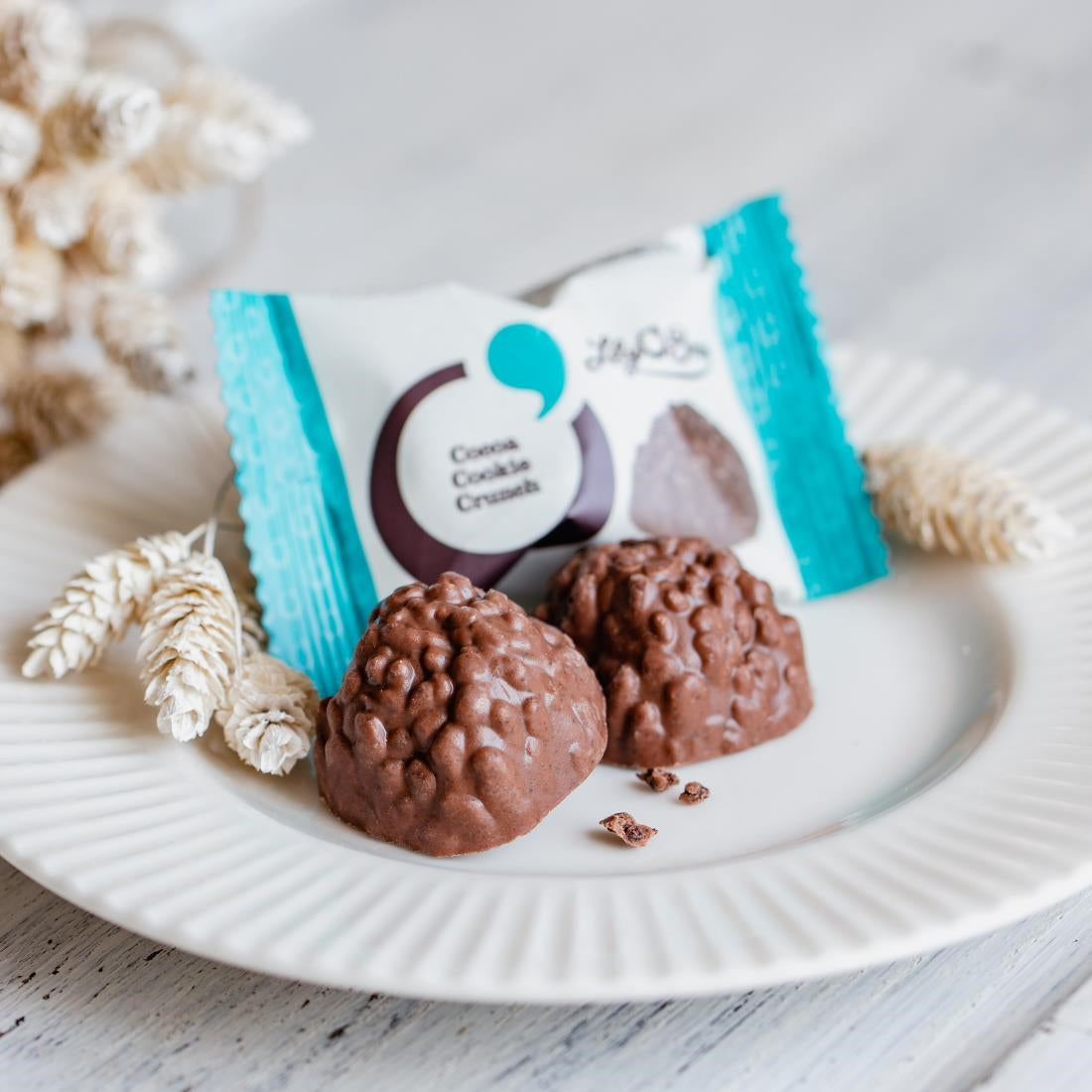 KA433 Lily O'Brien's Cocoa Cookie Crunch - 20g (Box 350)