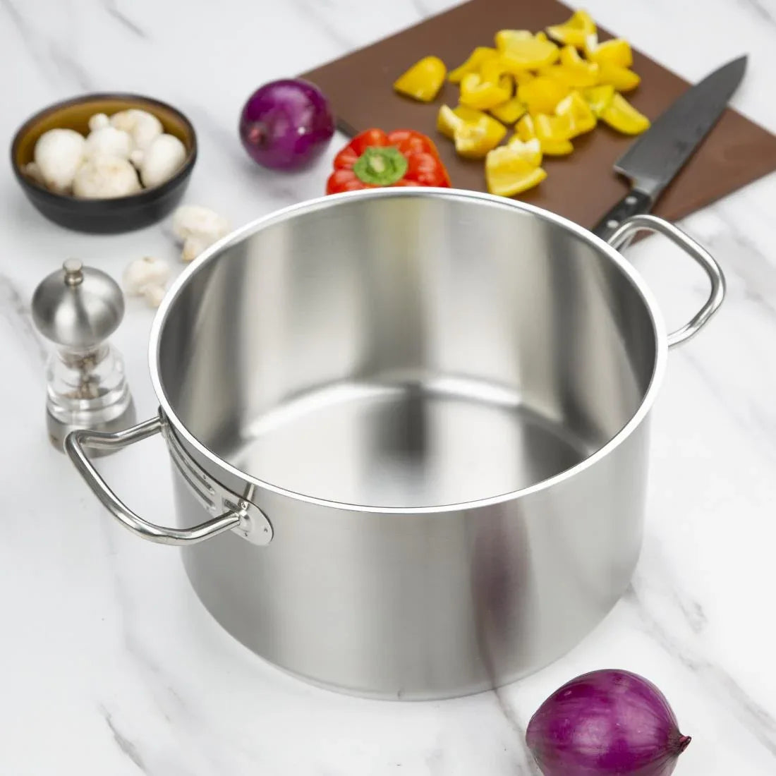 M941 Vogue Stainless Steel Stew pan 9.5Ltr - JD Catering Equipment Solutions Ltd