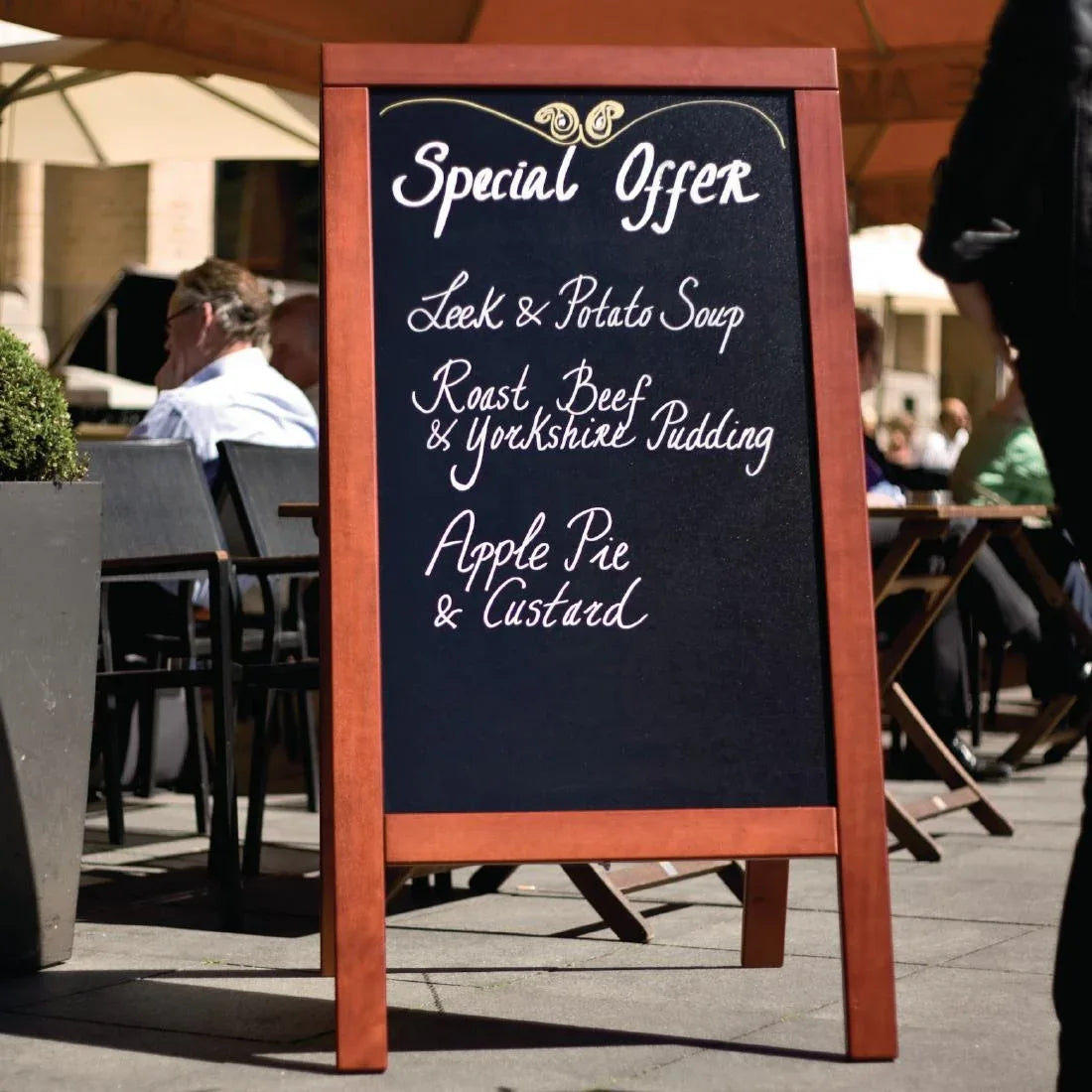 P514 Securit Duplo Pavement Board 1350 x 700mm Mahogany - JD Catering Equipment Solutions Ltd