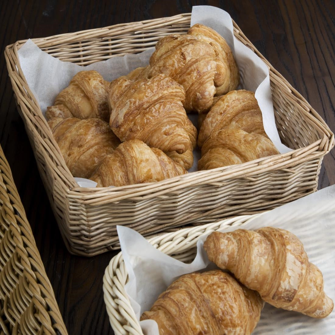 P765 Willow Square Table Basket