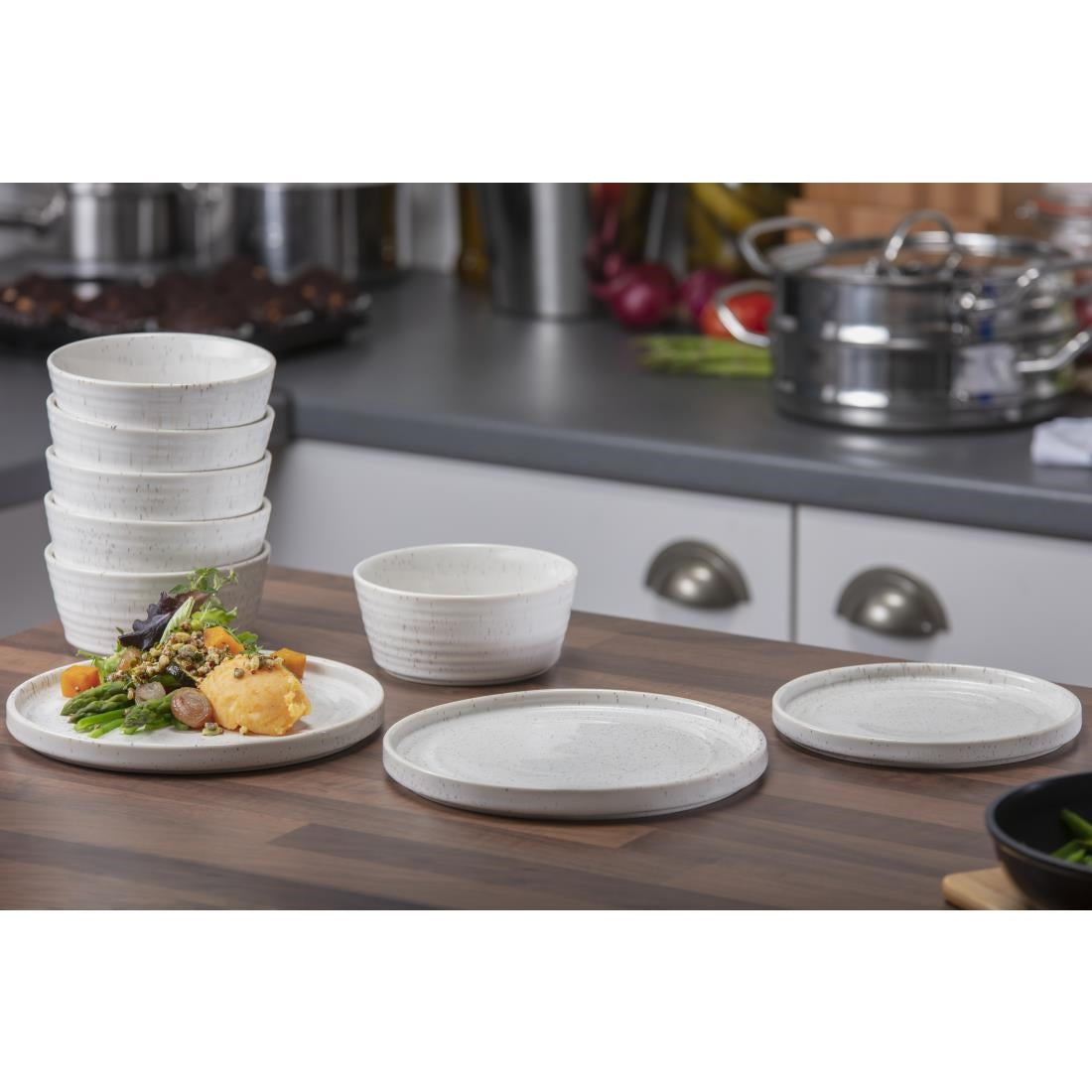 SA621 Olympia Cavolo Serve Like A Pro 18-Piece White Speckle Dinner Set