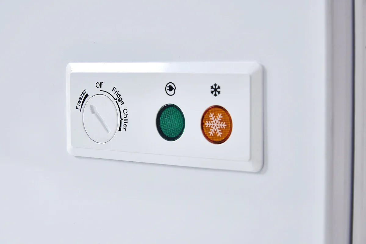 Sterling Pro Green SPC465SS Chest Freezer with Stainless Steel Lid 469 Litres - JD Catering Equipment Solutions Ltd