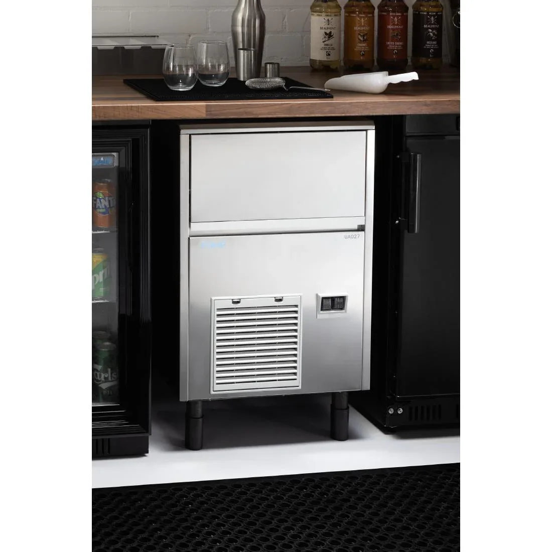 UA027 Polar U-Series Spray Ice Maker 33kg Output UA027 - JD Catering Equipment Solutions Ltd