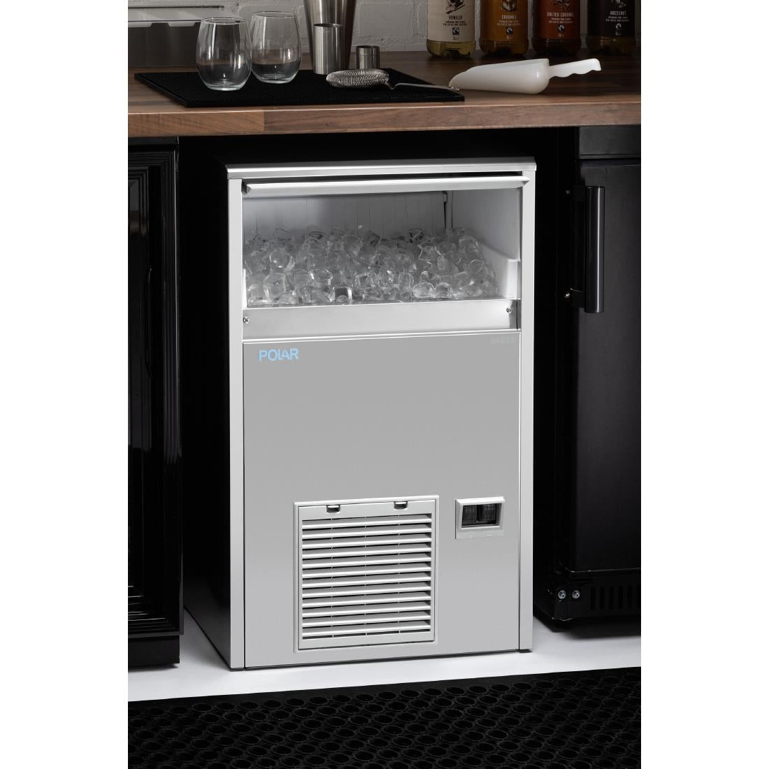 UA028 Polar U-Series Spray Ice Maker 47kg Output UA028