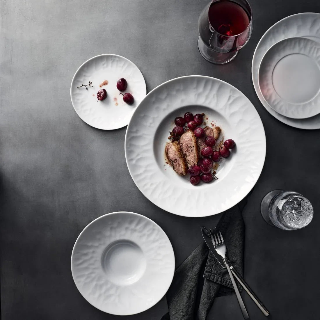 VV3731 Steelite Atelier Signature Plates 279mm Well 171mm (Pack of 12) - JD Catering Equipment Solutions Ltd