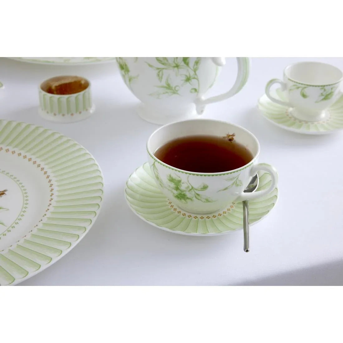 VV3998 William Edwards Hive Espresso Saucer 120mm Fits AND0112 (Pack of 12) - JD Catering Equipment Solutions Ltd