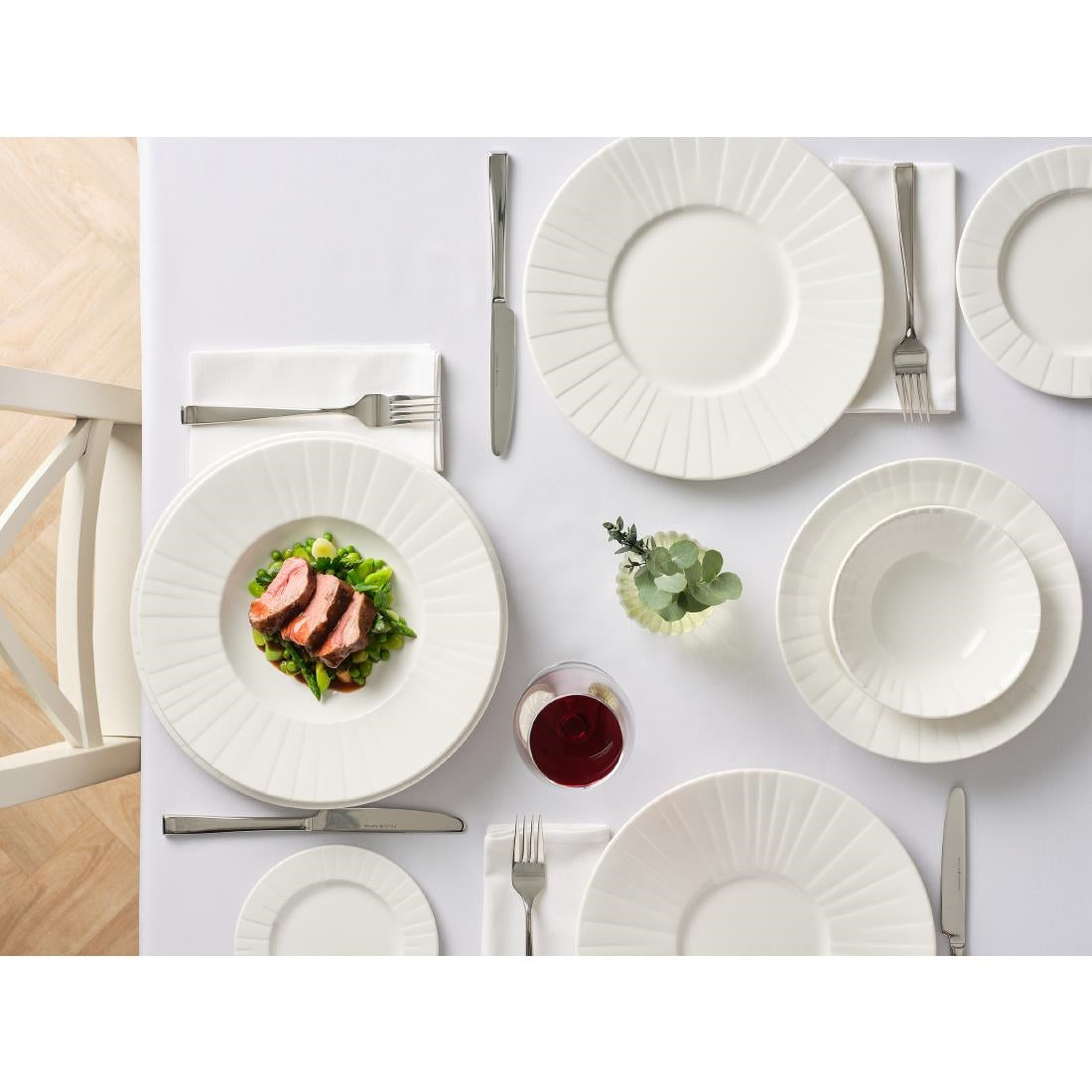 VV4562 Steelite Alina Gourmet Plates Large Well 285mm (Pack of 6)