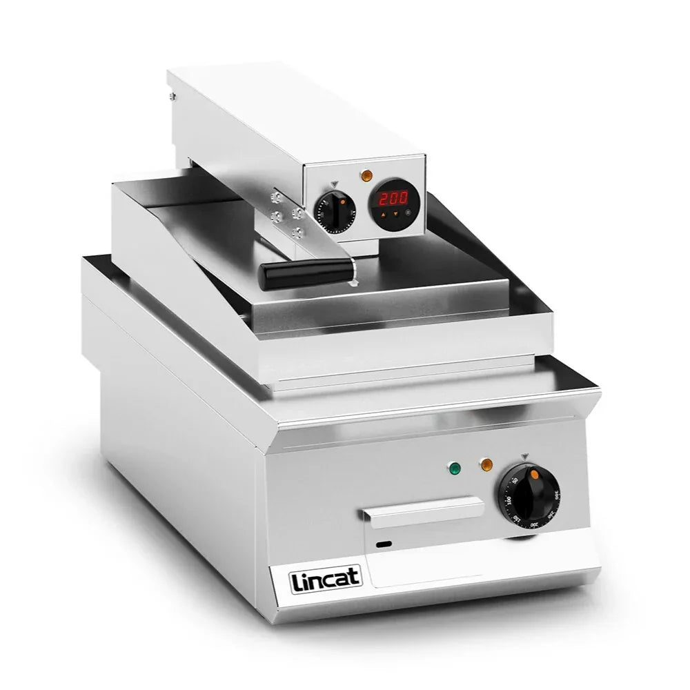 OE8211/R - Lincat Opus 800 Electric Counter-top Clam Griddle - Ribbed Upper Plate - W 400 mm - 8.6 kW - JD Catering Equipment Solutions Ltd