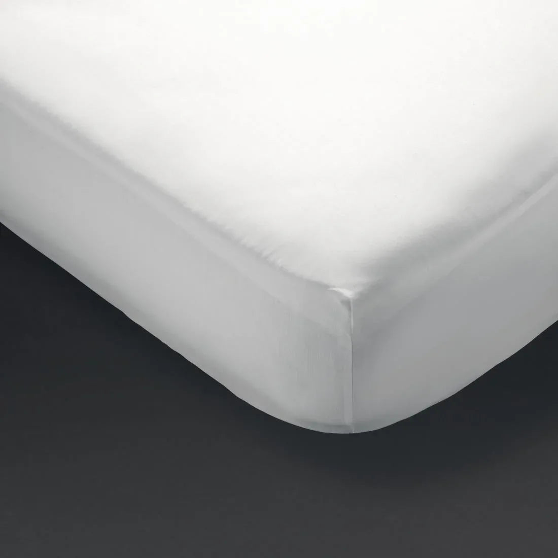 GT800 Mitre Comfort Percale Fitted Sheet White Double - JD Catering Equipment Solutions Ltd