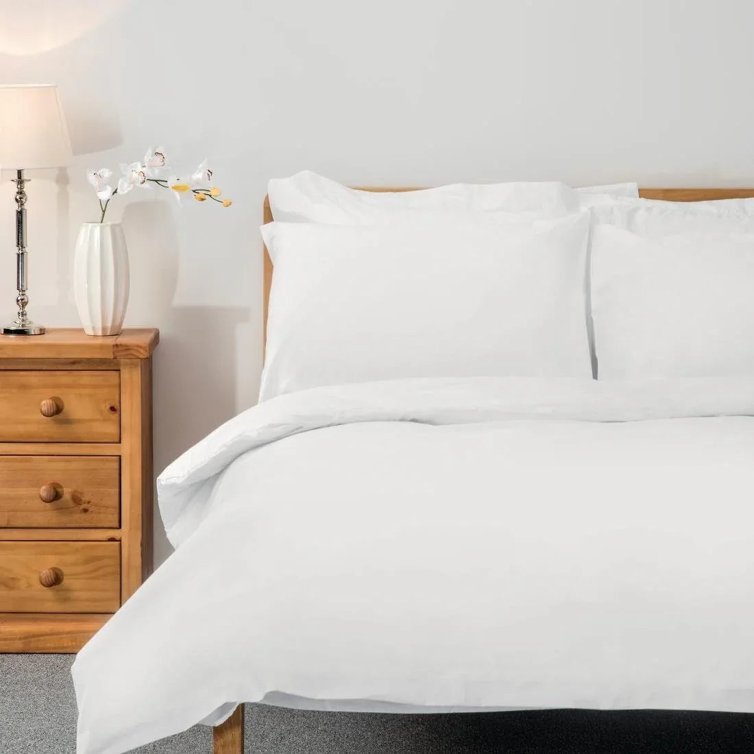GU158 Mitre Comfort Percale Duvet Cover White Super King - JD Catering Equipment Solutions Ltd