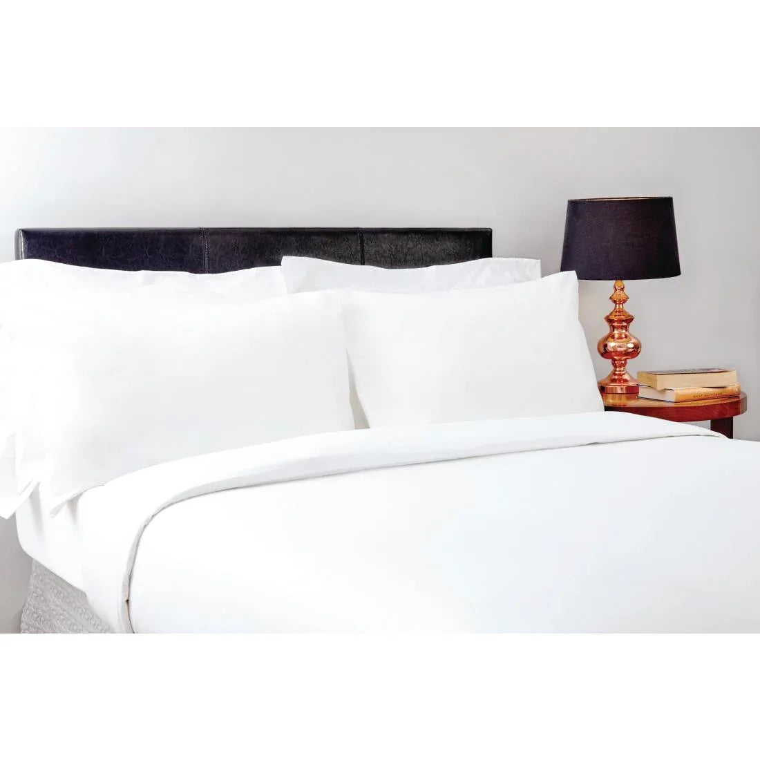 GT822 Mitre Essentials Pyramid Duvet Cover White King Size - JD Catering Equipment Solutions Ltd