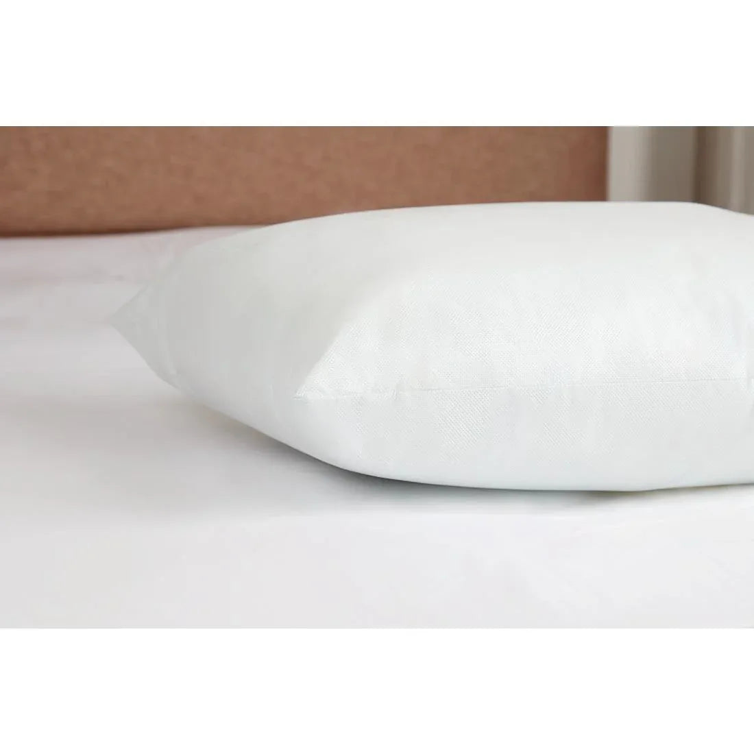 GT851 Mitre Essentials Regatta Pillow - JD Catering Equipment Solutions Ltd