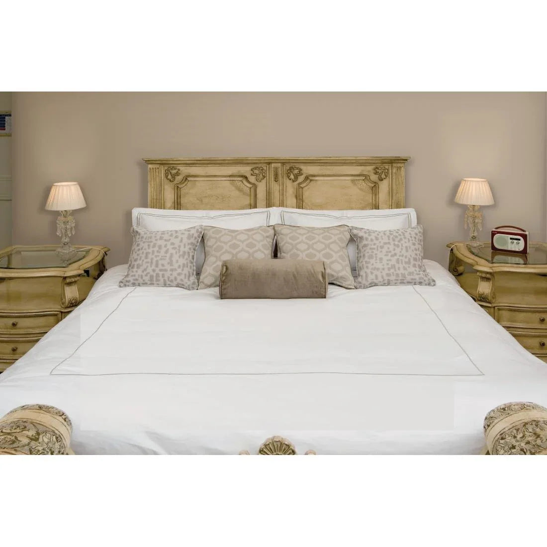 GU101 Mitre Heritage Elegance Double Duvet Cover - JD Catering Equipment Solutions Ltd