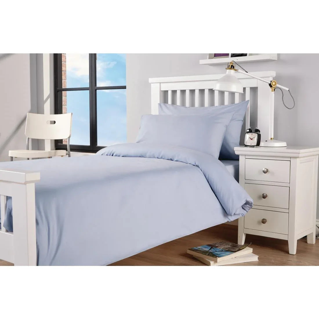 GU188 Mitre Essentials Spectrum Duvet Cover Blue Single - JD Catering Equipment Solutions Ltd