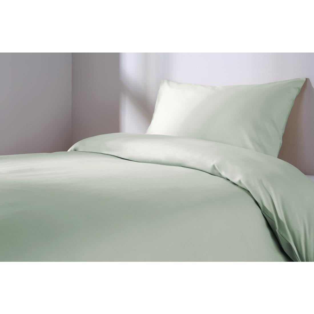 GU202 Mitre Essentials Spectrum Flat Sheet Green Single