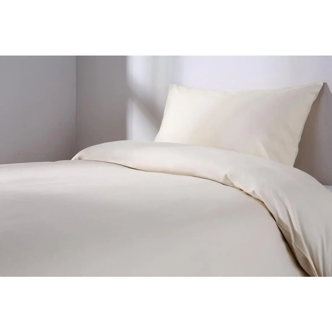 GU256 Mitre Essentials Spectrum Kick Pleat Valance Ivory Single - JD Catering Equipment Solutions Ltd