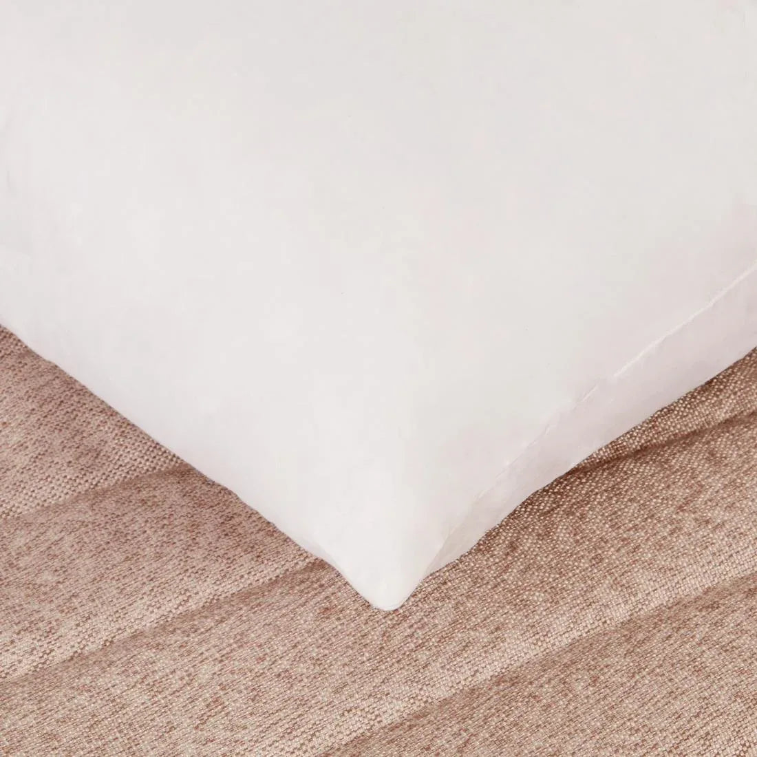 GU468 Mitre Comfort Majestic Pillow Extra Long - JD Catering Equipment Solutions Ltd