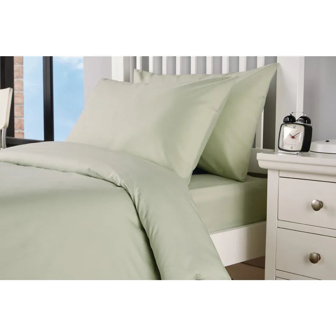 HB917 Mitre Essentials Spectrum Housewife Pillowcase Green - JD Catering Equipment Solutions Ltd