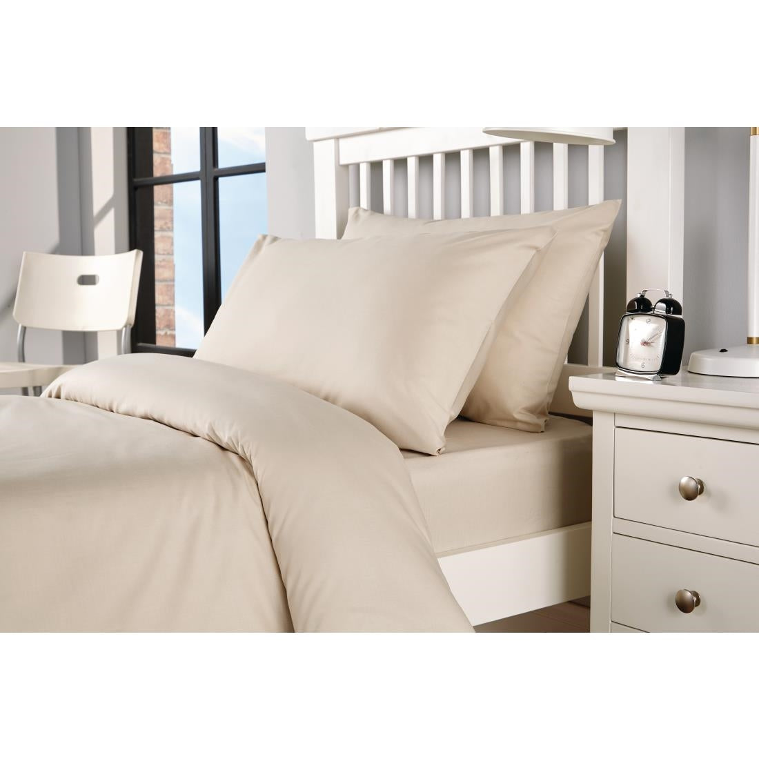 HB918 Mitre Essentials Spectrum Housewife Pillowcase Ivory