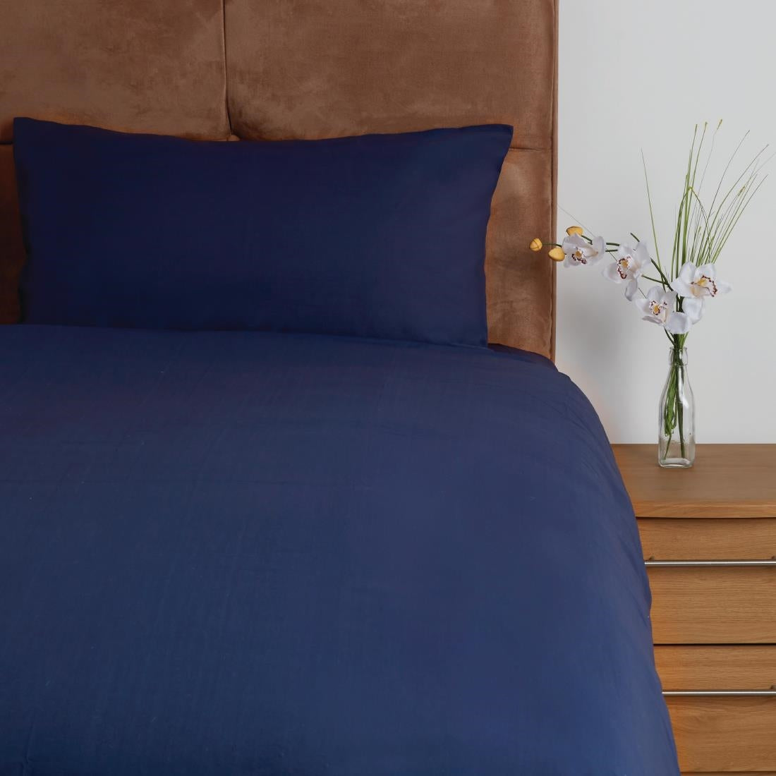GU333 Mitre Essentials Temir Duvet Cover Navy Single Open
