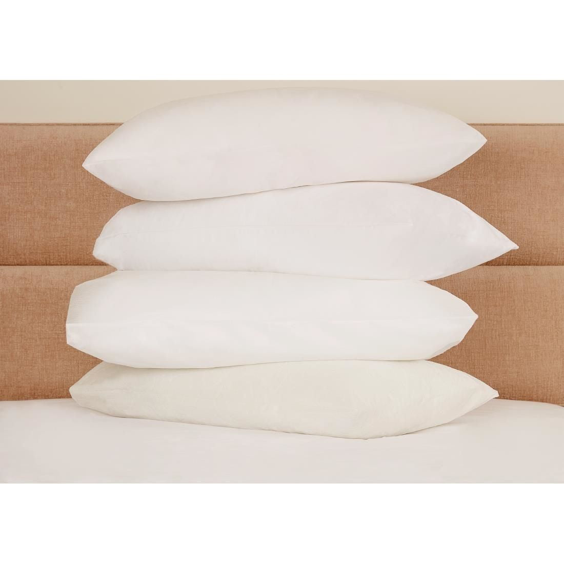 HD047 Mitre Essentials Zipped Pillow Protector