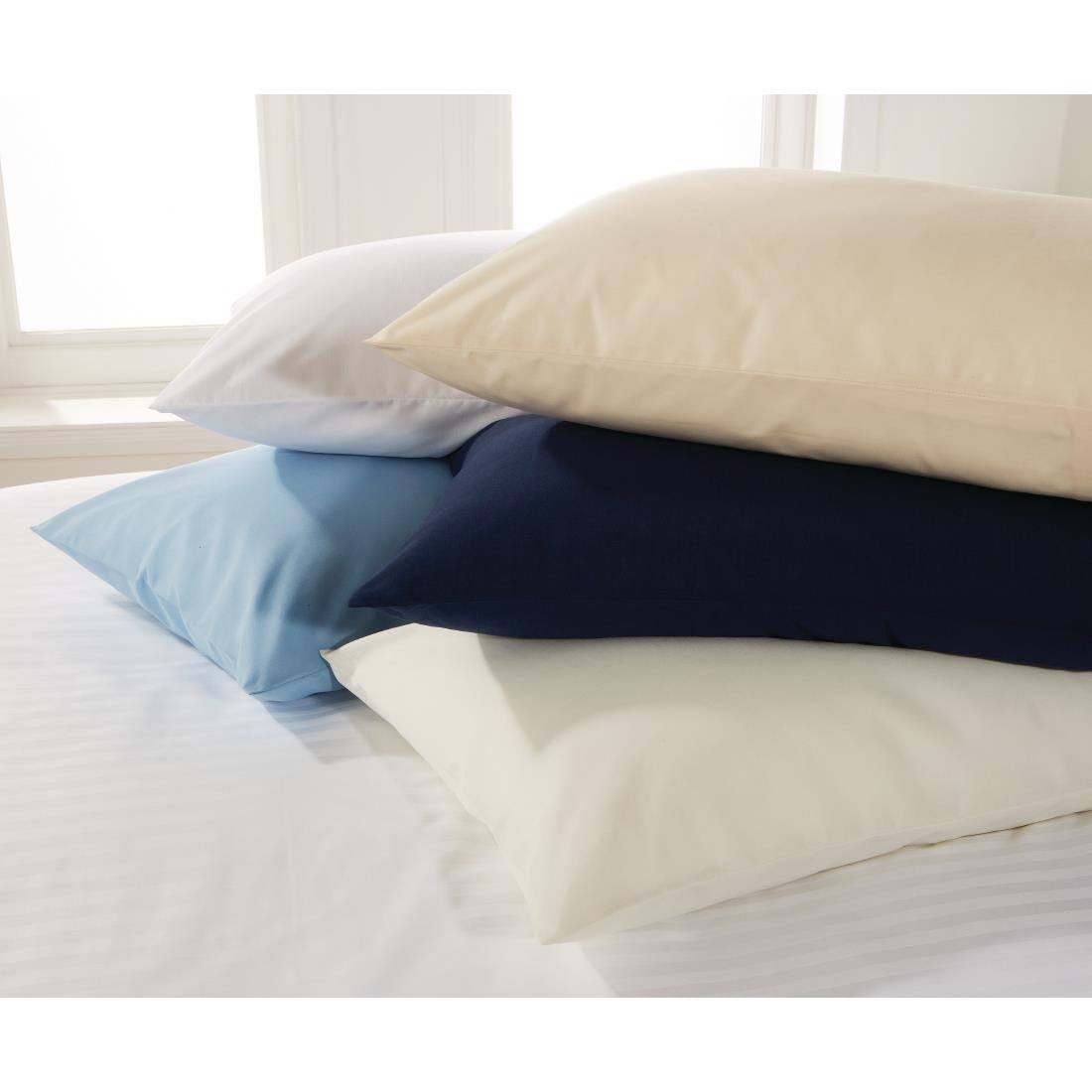 GU335 Mitre Essentials Temir Flat Sheet Ivory Single